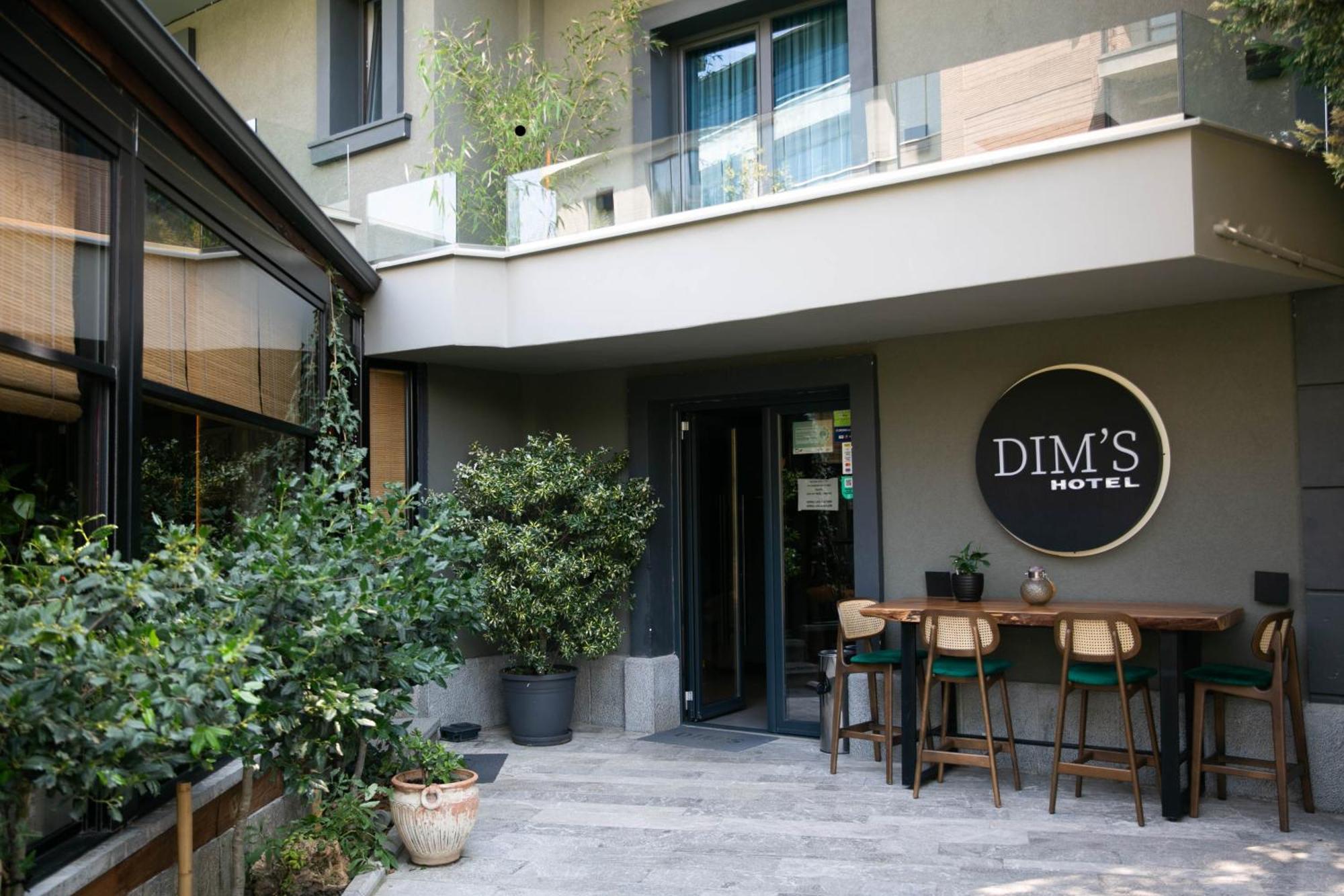 Dim'S Hotel & Restaurant Корча Екстер'єр фото